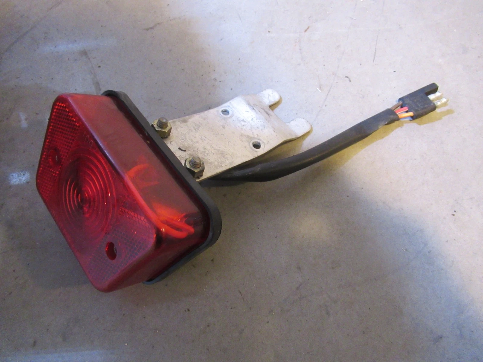 Polaris RMK 600 Taillight Bracket 2007