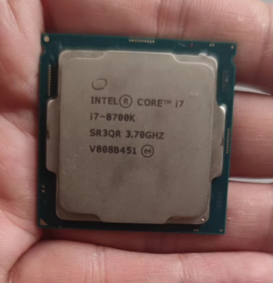 8th Gen Intel Core i7-8700K 6-Core 3.7GHz 95W LGA 1151 SR3QR CPU