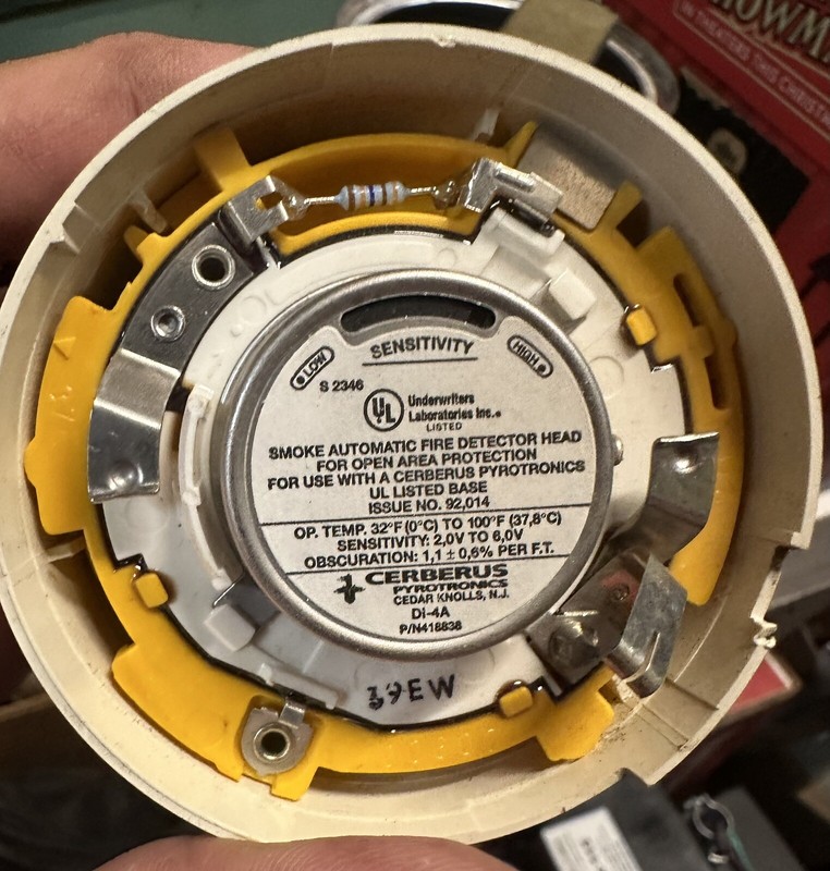 Lot6 Siemens Cerberus Pyrotronics DI-4A DB-4 Ionization Smoke Detectors w/1 Base