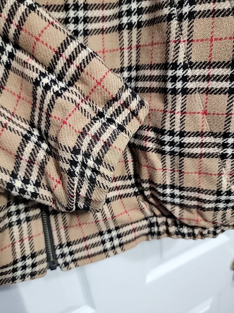 VINTAGE BURBERRY LONDON NOVA CHECK CLASSIC REVERSIBLE BOMBER VINTAGE BURBERRY LONDON NOVA CHECK CLASSIC REVERSIBLE BOMBER