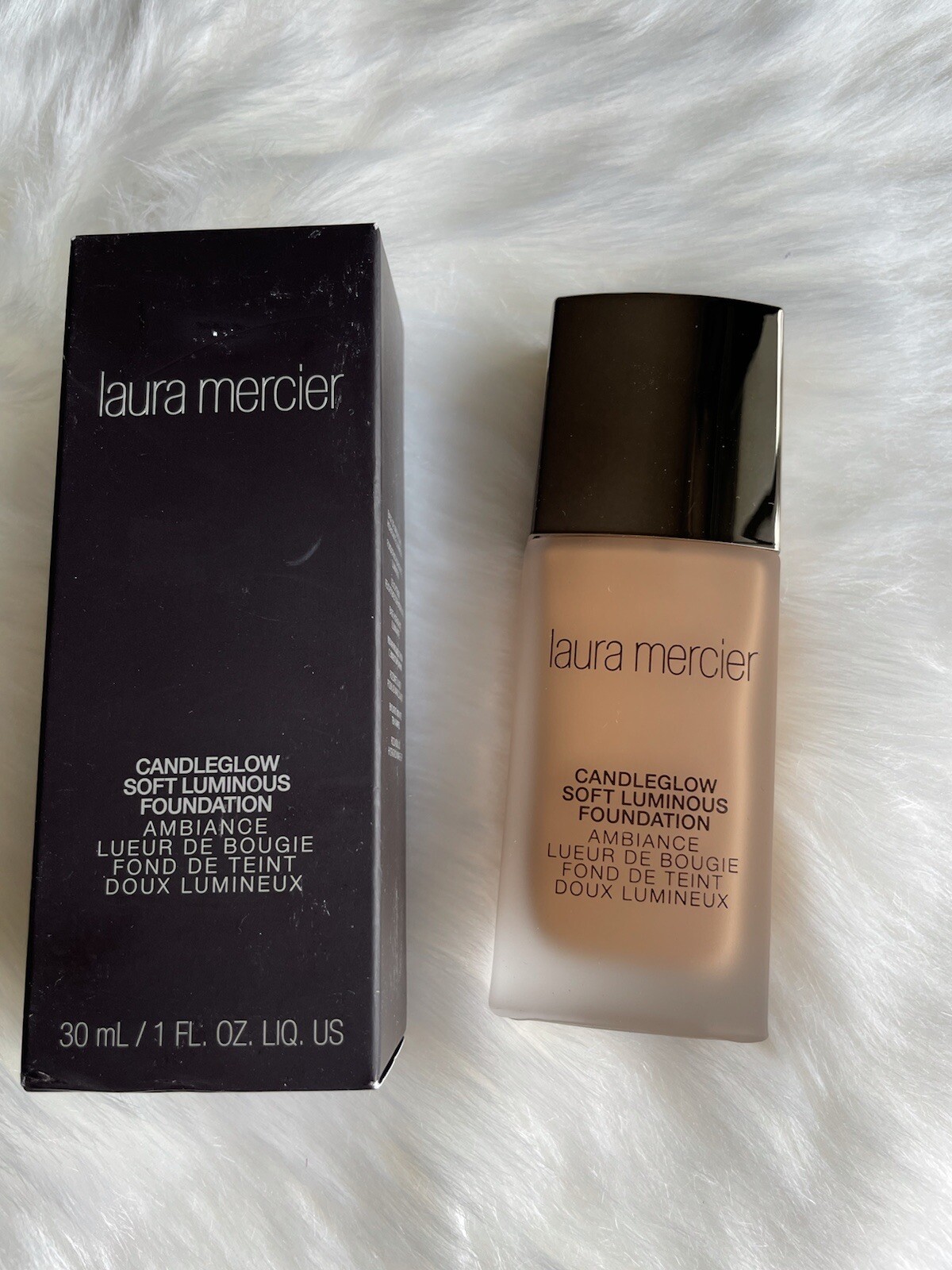 Fond de teint candleglow hydratant Laura Mercier fini lumineux 30ml