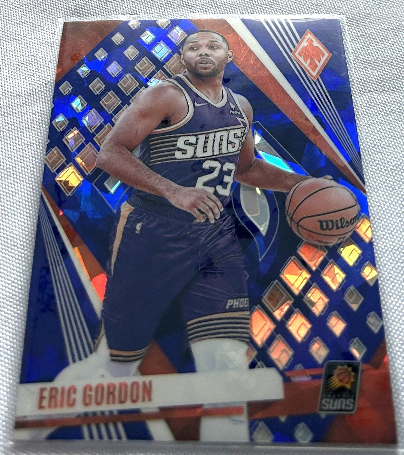 2023-24 Panini Phoenix Basketball Eric Gordon Phoenix Suns Blue Cracked Ice #116