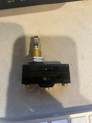 Omron NEW Z-15GQ21-B General Purpose Basic Switch, Snap Action,
