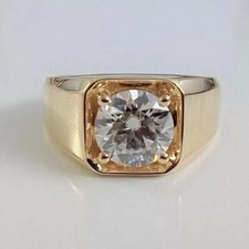 2 Ct Round Cut White Moissanite Men's Wedding Ring 14K Yellow Gold Plated