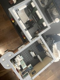 LEGO Creator Expert Assembly Square 