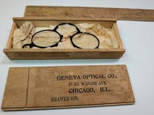 Spectacles with wooden Box Geneva Optical Co. Chicago IL. Vintage Glasses.