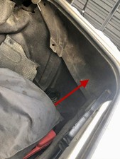 Audi 80 B2 QUATTRO SEDAN 1982-1984 TYP85 Trunk carpet liner part