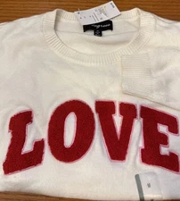 33 Degrees Women’s Sweater “Love” Size M