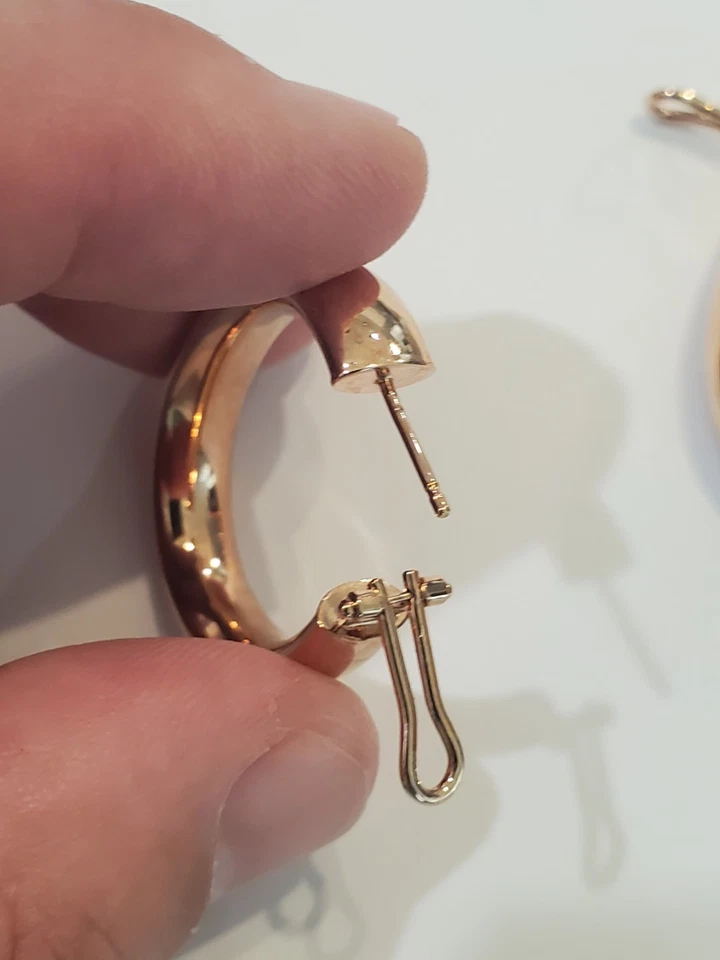 Овальные серьги-кольца Bronzo Italia 1 1/2 дюйма с омегой - Изображение 4 из 4