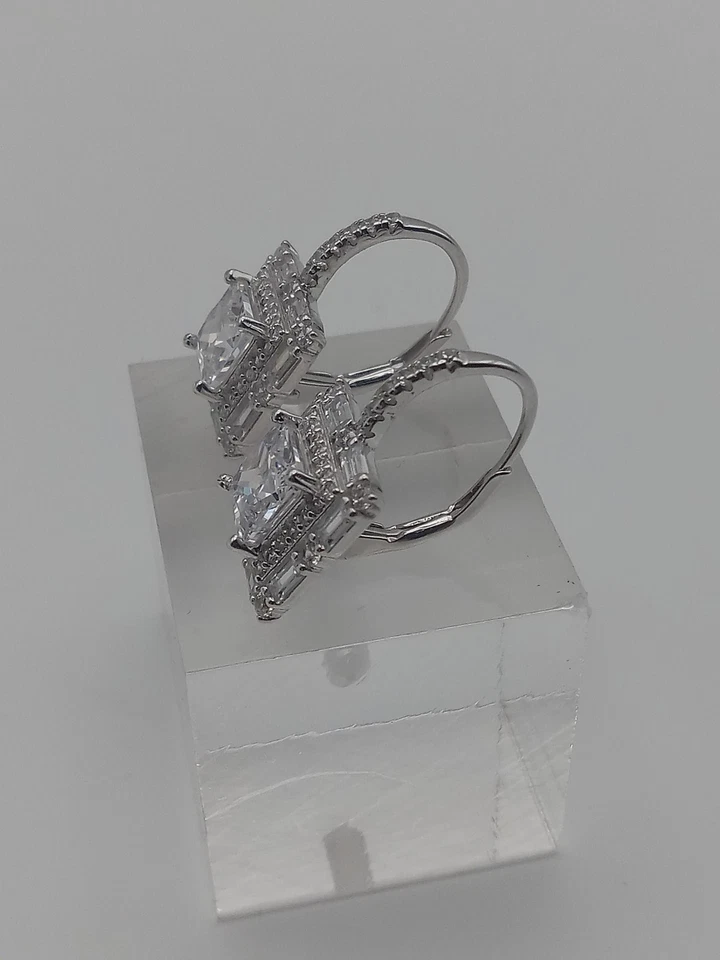 Pendientes de circón cúbico blanco corte princesa rodio sobre plata esterlina jtv 6,39 ctw. Foto 3 de 4