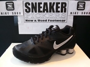 womens nike shox size 7