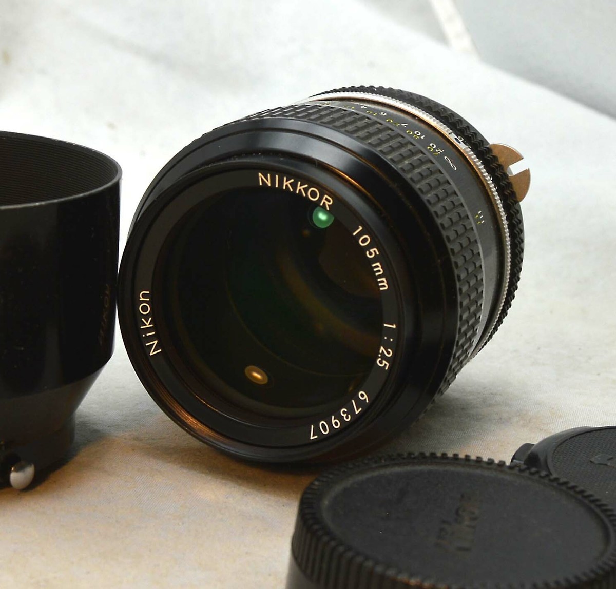 ニコマートFT Nikkor 105mm f/2.5 、50mm f/1.4付 ニコマートFT Nikkor 105mm f/2.5 、50mm f/1.4付