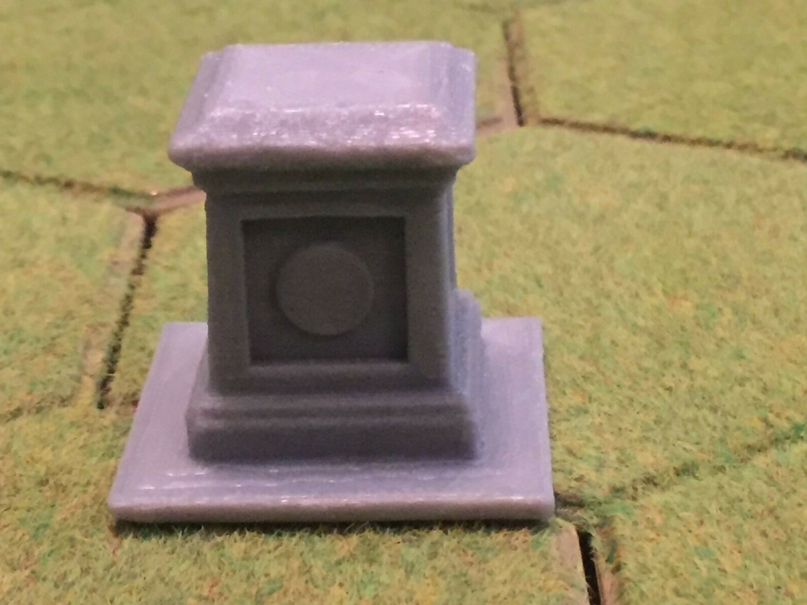 Statue Plinth (Small) Tabletop Mini Dungeons & Dragons D&D