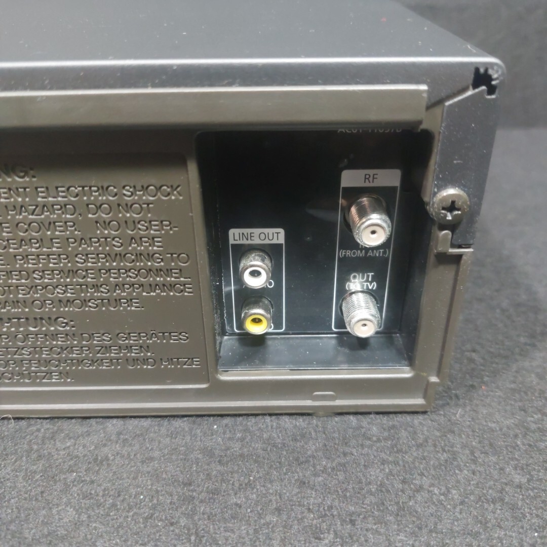 SAMTRON SV-C20 VHS VCR Player With Remote Control RCA Jacks Tested Works Great