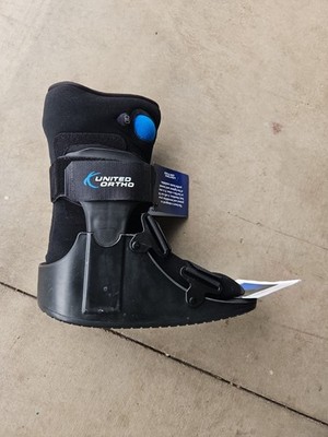United Ortho Short Air Cam Walker Fracture Boot - Size LG - Black NEW WITH TAGS