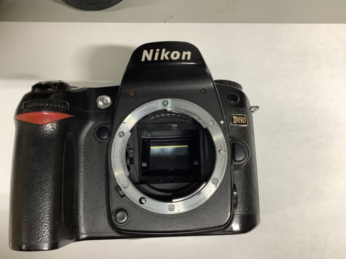NIKON D80 DIGITAL SLR BODY ONLY CAMERA Read