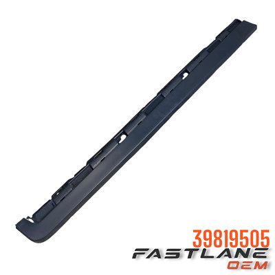 2015-2017 VOLVO XC60 LEFT LOWER MOLDING NEW OEM 39819505
