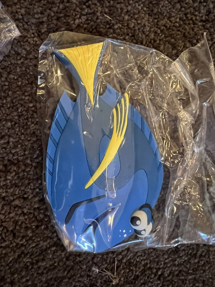 Disney Pixar Buscando a Nemo Juego de Cuatro Bañeras Nemo Dory Gill Pearl Foto 4 de 4