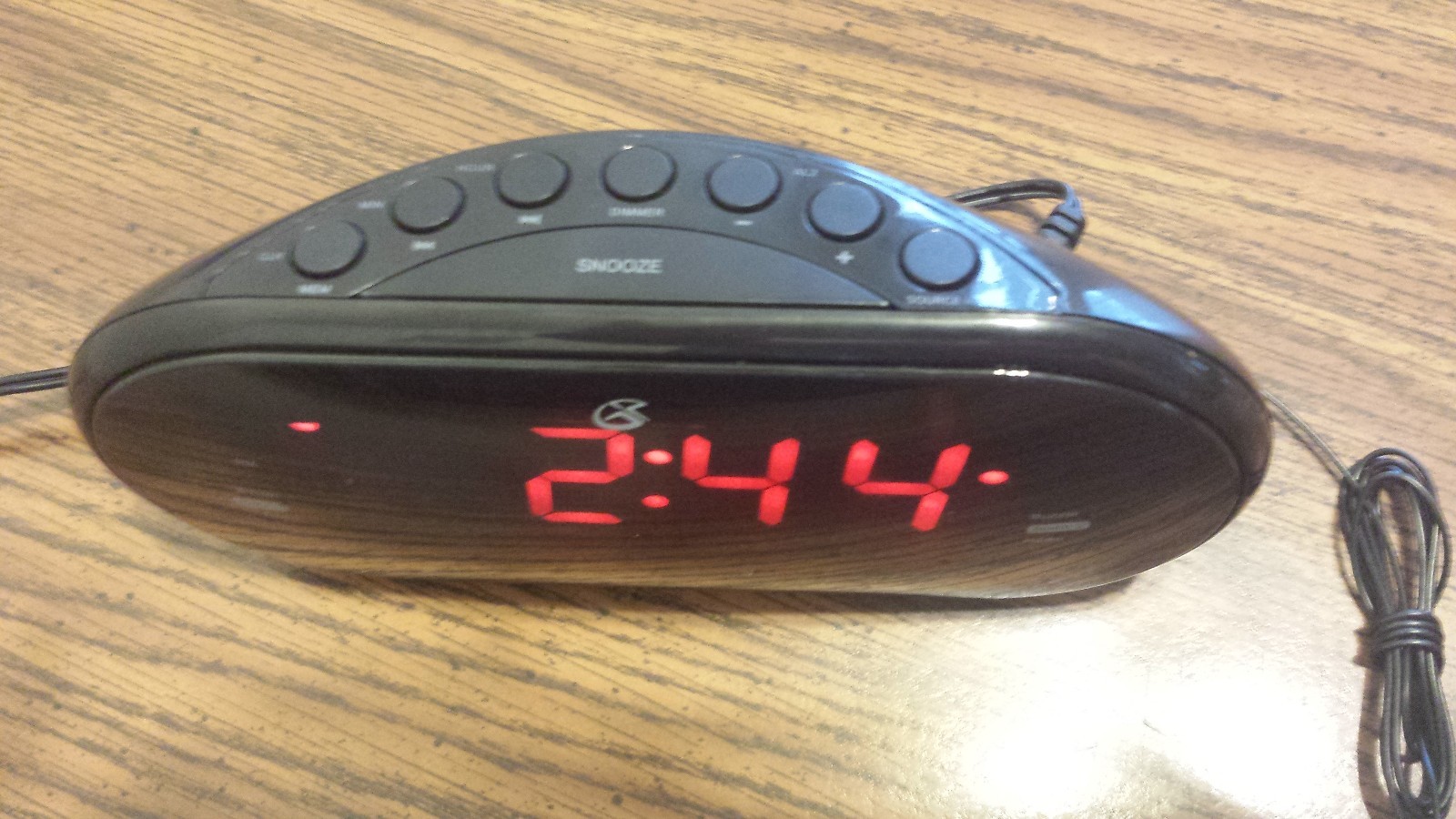 Sylvania jumbo 1.8'' digit bluetooth dual clock with AM/FM radio LED ...