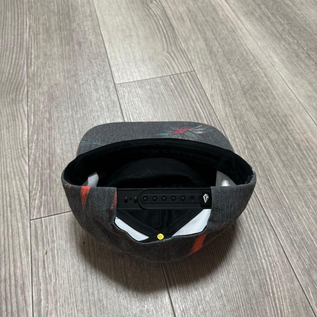 Volcom  Floral Pattern Cap Gray Snapback - image 2