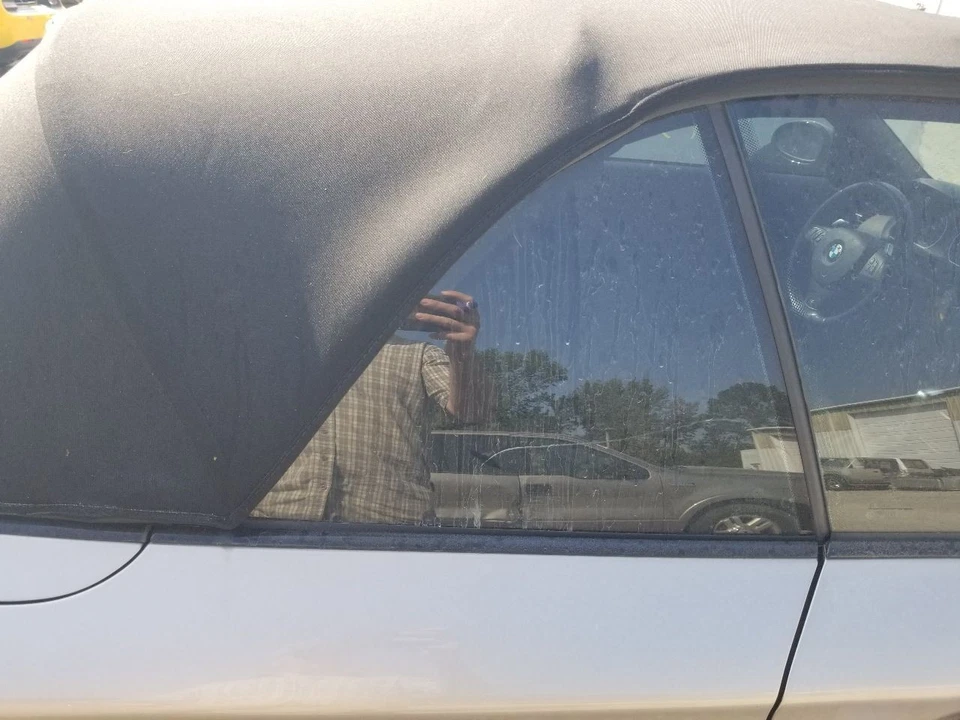 BMW 135I 2008 convertible cuarto de cristal pasajero derecho Foto 2 de 4