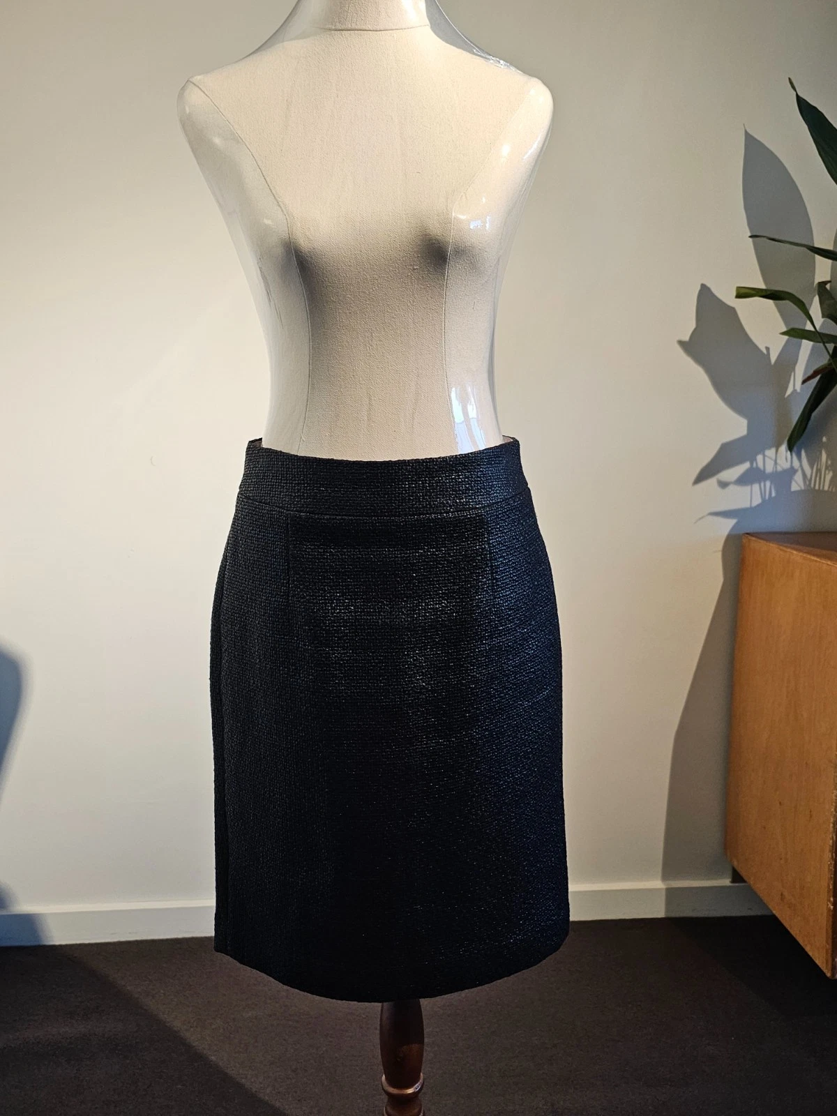 Banana Republic Textured Pencil Skirt AU 6 • Black • Cotton Blend • Fully Lined