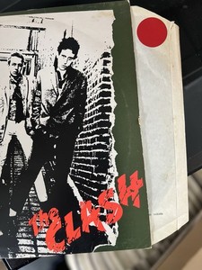 米7” Clash Capital Radio E.P. GEAR1 Neat Records /00080 The Clash – Capital Radio E.P. – Vinyl (7