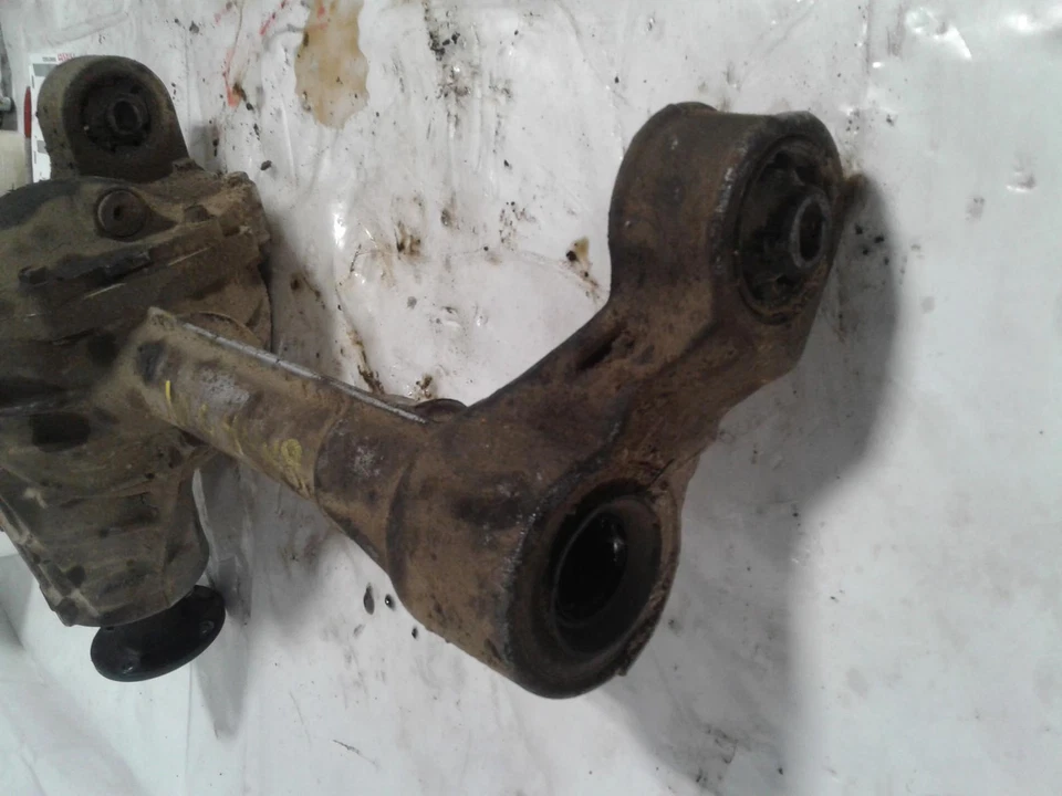 Conjunto de portador diferencial usado se adapta a: Nissan Frontier 2008 eje delantero 6 cilindros Foto 2 de 4