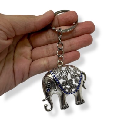 【新品/未使用】  ELEPHANT KEY RING Elephant Keychain Silvertone with Blue Accents – Lightweight Bag