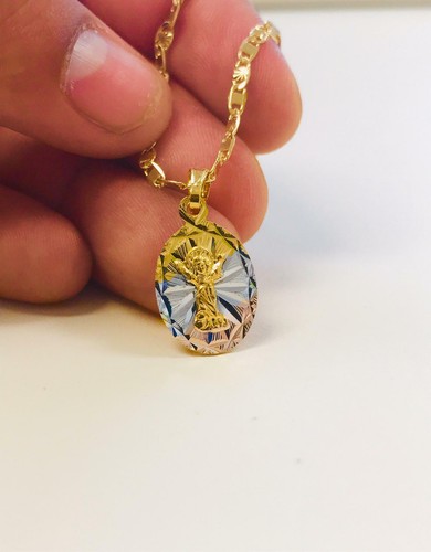 18K GF Tri-Color Baby Jesus Necklace 18", Divino Niño Dije y Cadena 18", 20x13mm - 第 1/5 張圖片