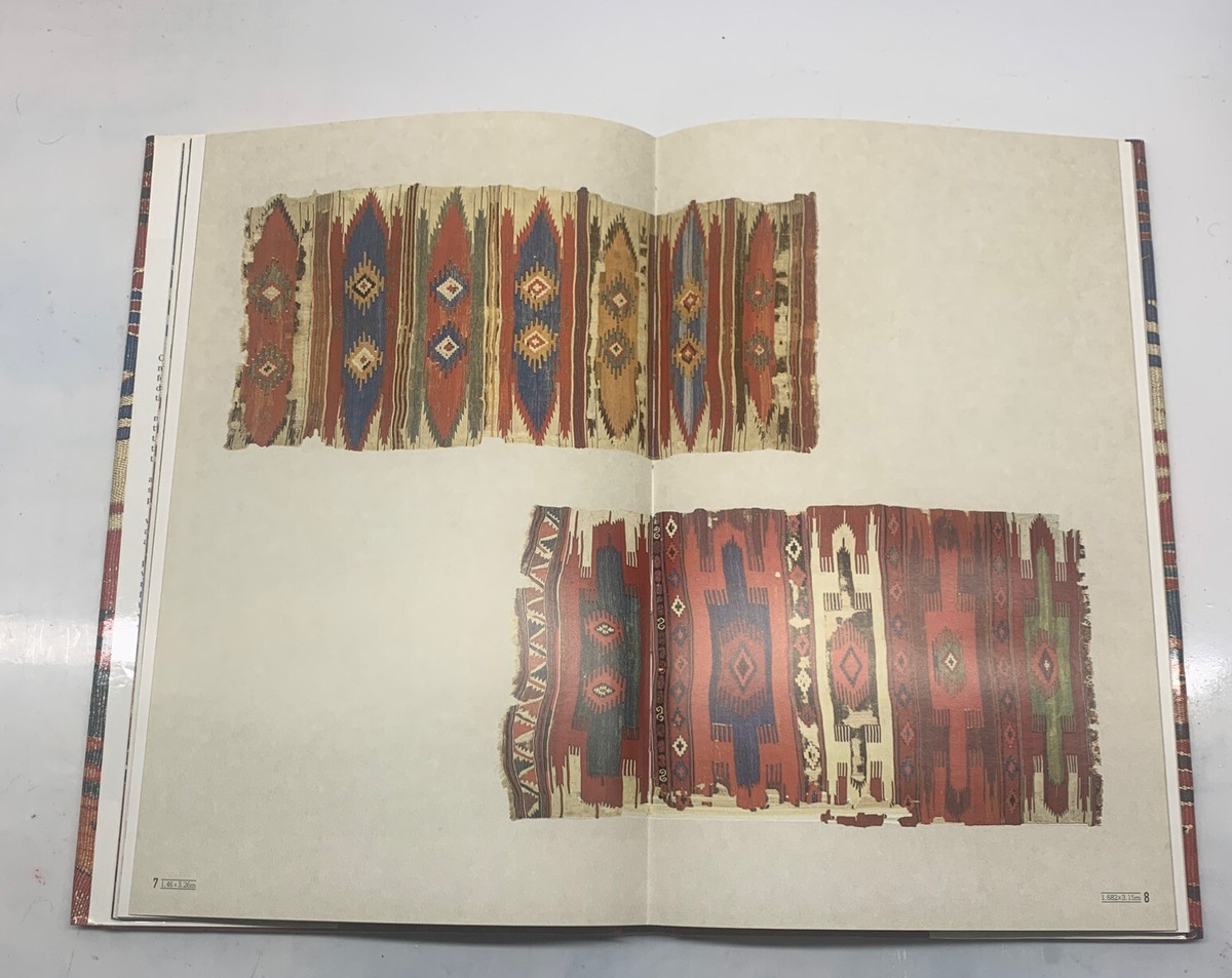KILIMS: MASTERPIECES FROM TURKEY By Yanni Petsopoulos