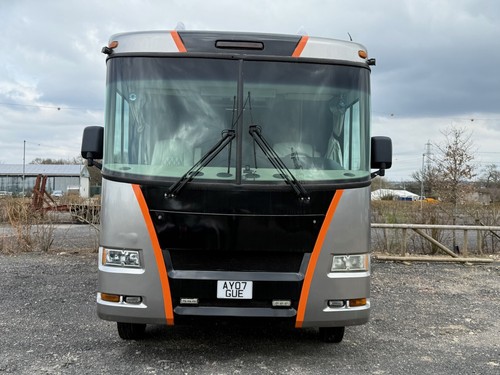 American RV Motorhome - Picture 22 of 23
