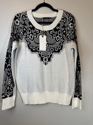 NWT Potters Pot B/W Faux Crochet Long Sleeved Sweater Size L