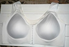 Luna Hug Bra Womens NWT Padded Clasp Front Embrace Your Curves WHITE Sz 7XL