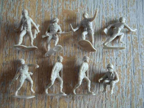 1972 MARX  Desert Fox Playset set of 8 (of 16) tan 2nd series G.I.s