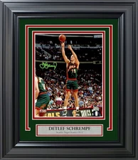 Detlef Schrempf Signed Framed 8x10 Photo Seattle Supersonics MCS Holo