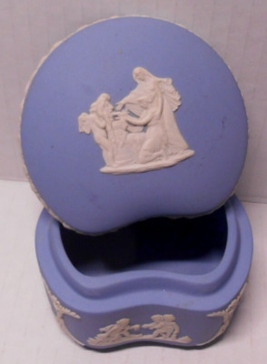 Vintage Wedgwood Blue Jasperware Cupids Kidney Shaped Lidded Trinket Box