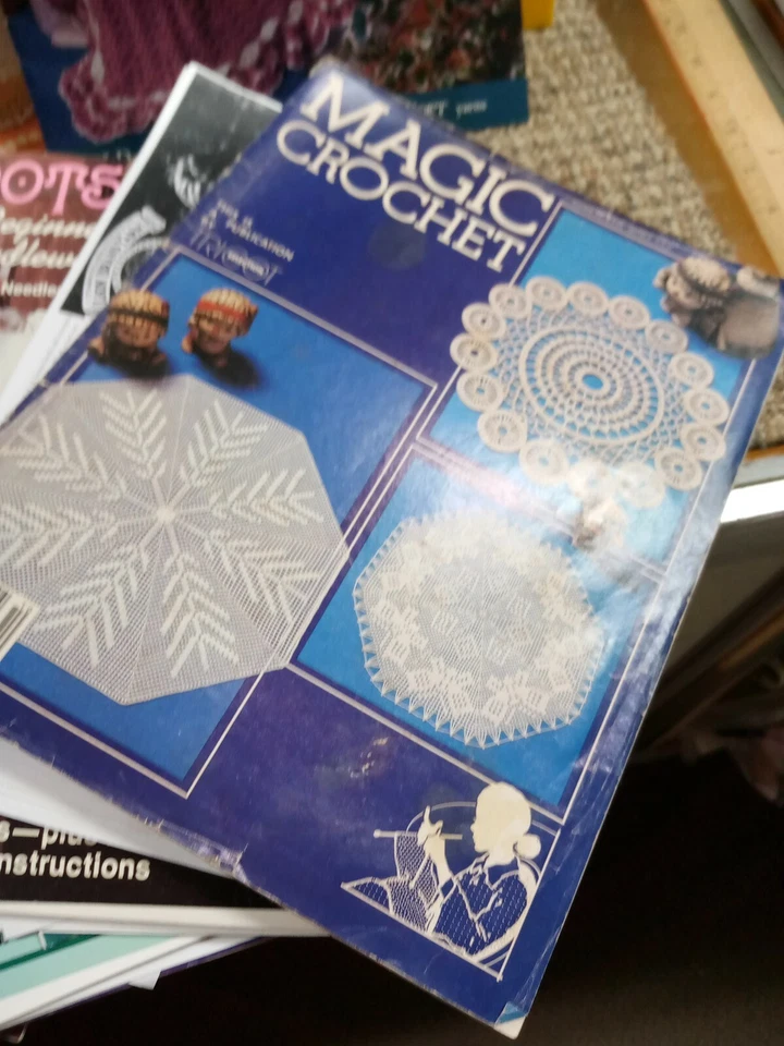 Lot of 20+ Leisure Arts & Other Pattern Classic Afghan Leaflets (F70A/4 D41) - Image 2 of 3