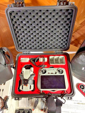 DJI Mini 3 Pro Drone DJI RC 3 Batteries Plus Waterproof Hard Case Landing Pad JP