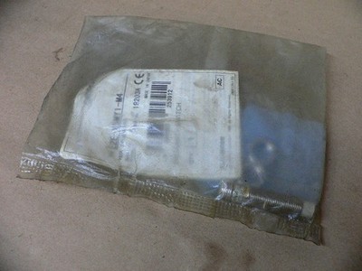 Omron E2e-X5my1-M4 / E2ex5my1m4 Proximity Sensor Omron E2e-X5my1-M4 / E2ex5my1m4