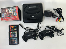 SEGA Genesis Model 2 Console Tested 2 OEM Controllers 6 Games Power AV Bundle