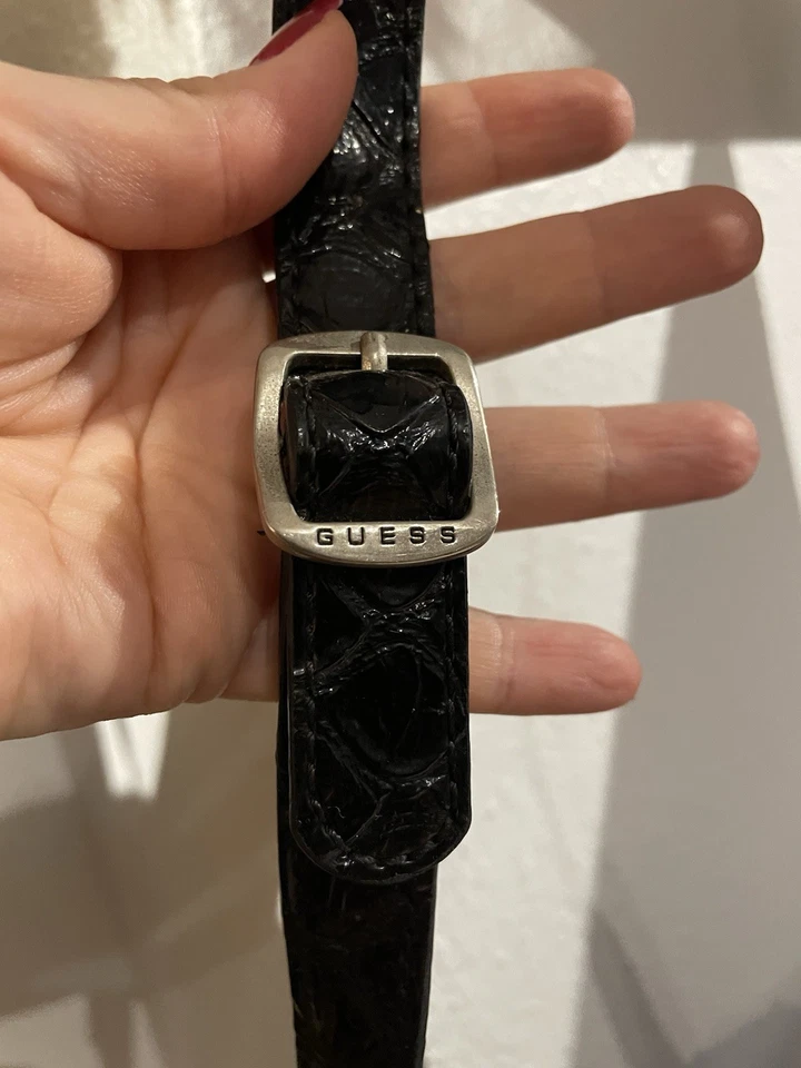 Guess vintage hebilla logo bolso baguette Y2k bolso de mano metal logo monogr... - Imagen 3 de 4