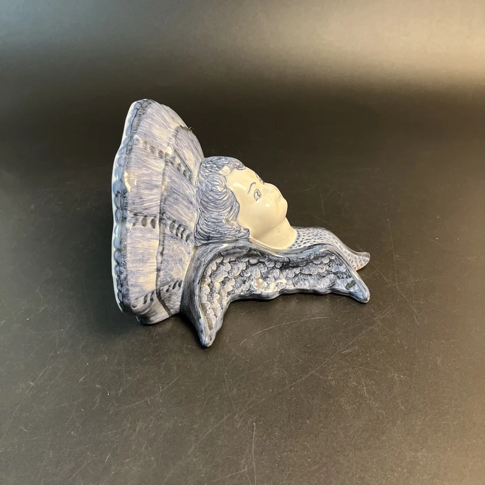 Aplique de cerámica con estante de pared de ángel figurativo de colección blanco azul Portugal cara de querubín 7" Foto 2 de 4