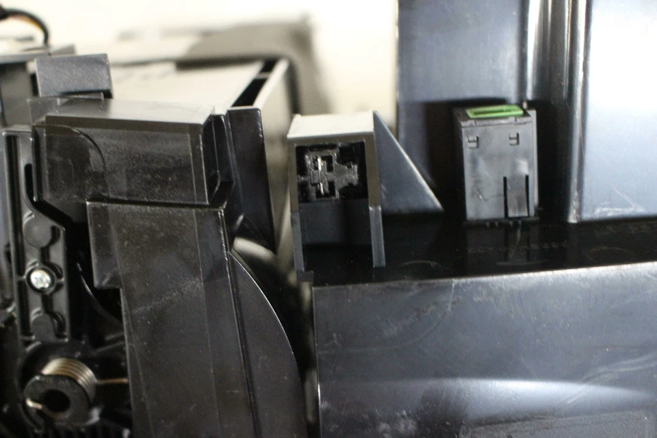 地板变速器 INFINITI QX56 11 12 13 — 第 3/4 张图片