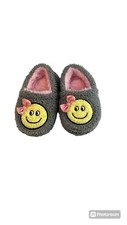 Wonder Nation Toddler Girls Smiley Slippers, Sizes 7/8