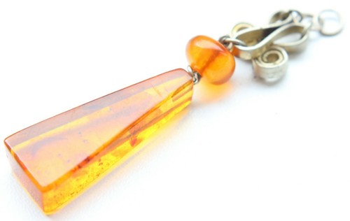 Amber Baltic Multicolored Pendant 5.0 gram 波羅的海琥珀 - Picture 3 of 4