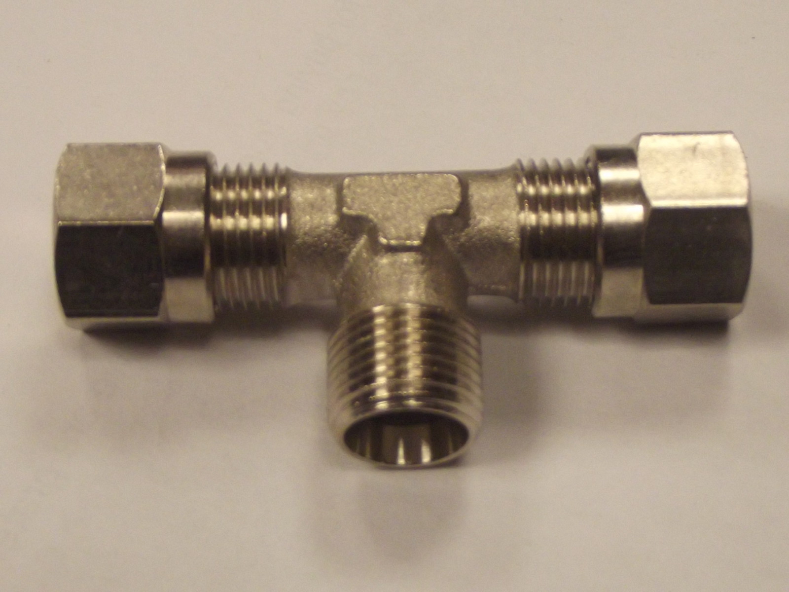 1/4 Bsp male centre Tee x 8mm Compression Fitting Tee for Air or Fluids