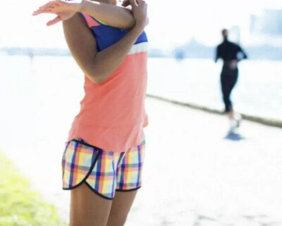Lululemon Seawheeze Read Ship Tracker Short Gold & Orange. Size 4