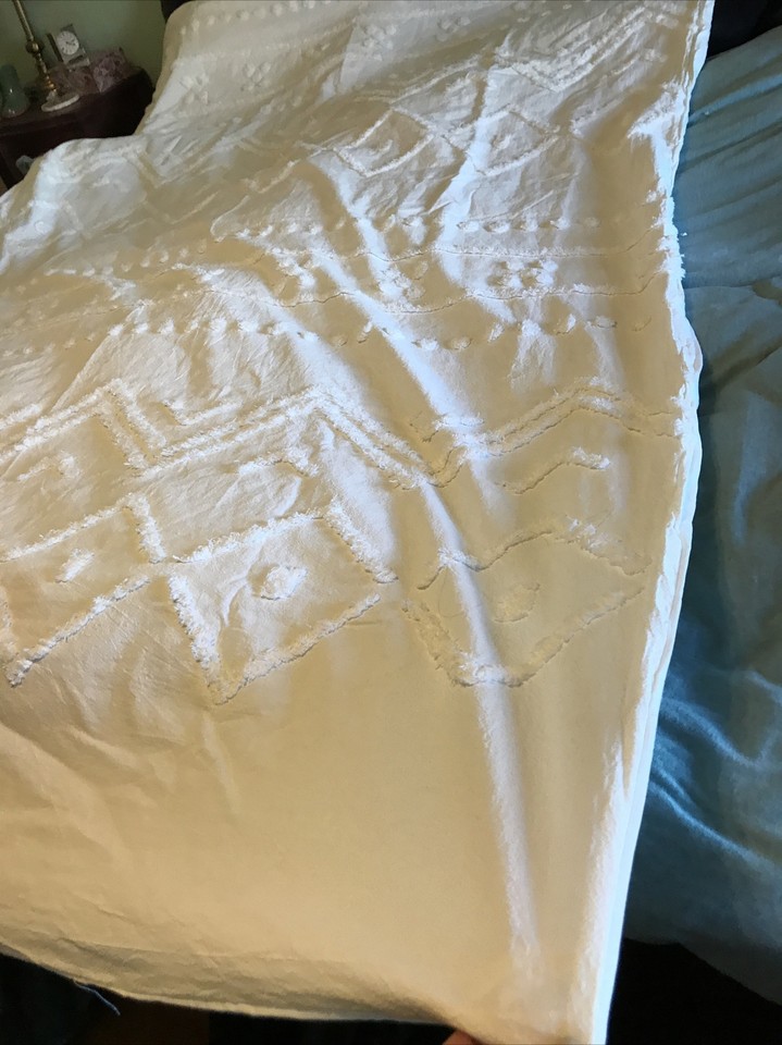 New with button tag Urban Outfitters Bomi Tufted Duvet Cover Twin white