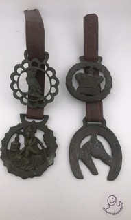 Pair Vintage Horse Medallions Leather Mount Hunting Equestrian